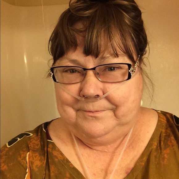 Meet your Posher, Dana - Picture 1 of 4